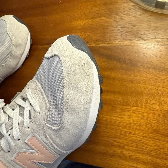 New Balances - Picture 4 of 7